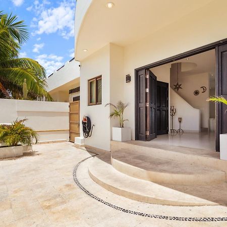 Casa Javi- Ocean Front Located Mid Isla Mujeres Villa Luaran gambar