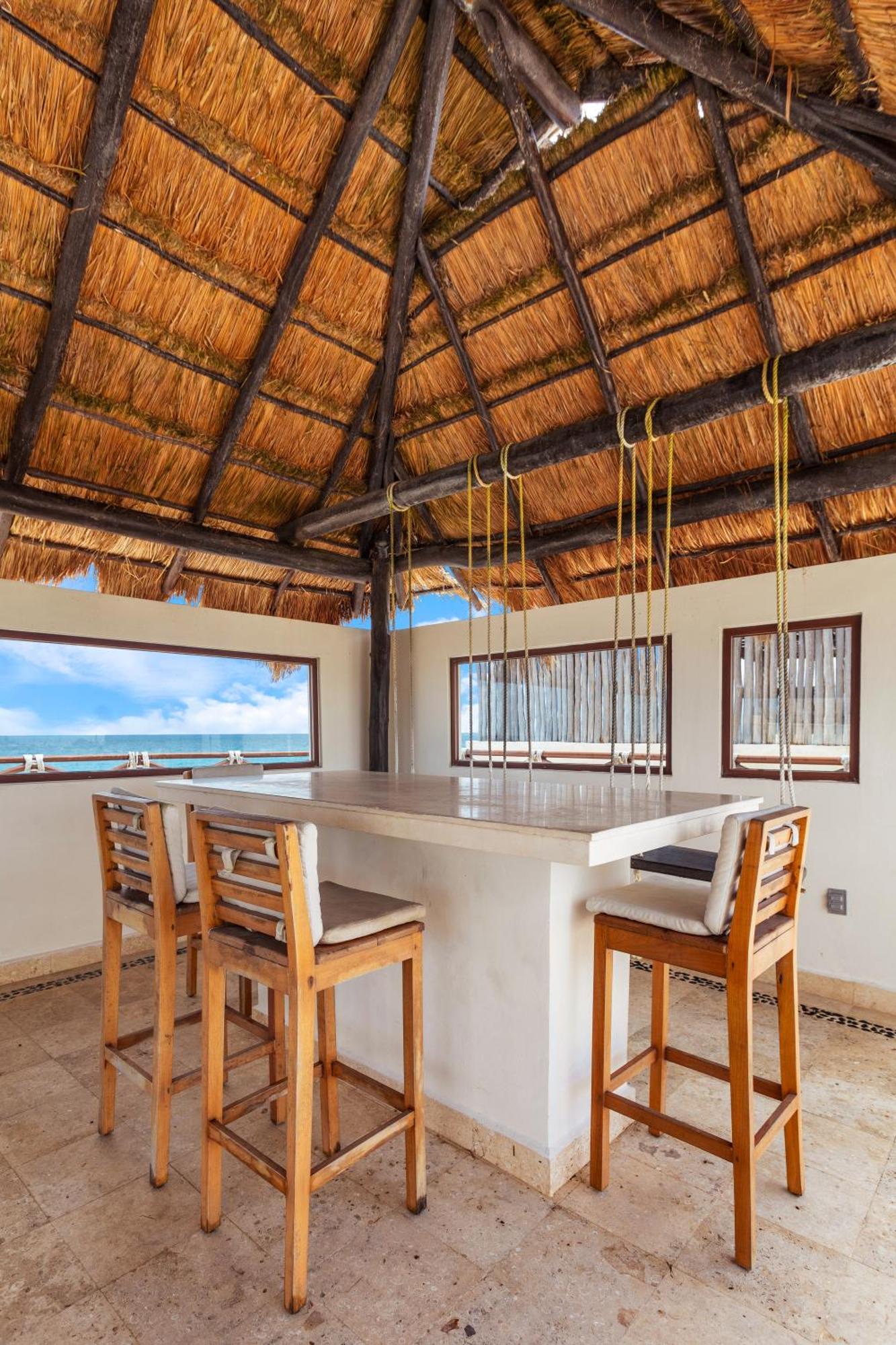 Casa Javi- Ocean Front Located Mid Isla Mujeres Villa Luaran gambar